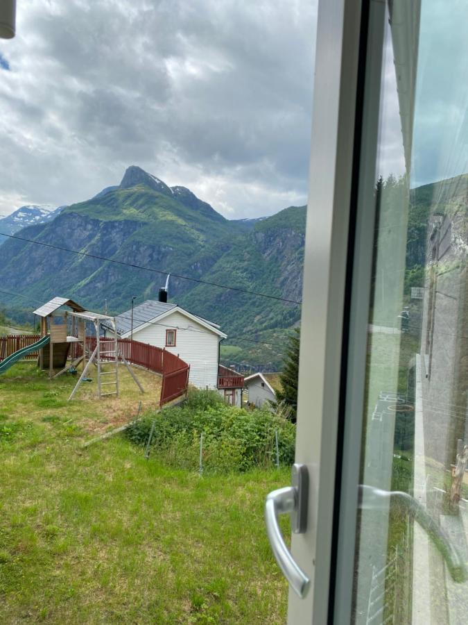 Indreli Feriehus Flåm Dış mekan fotoğraf